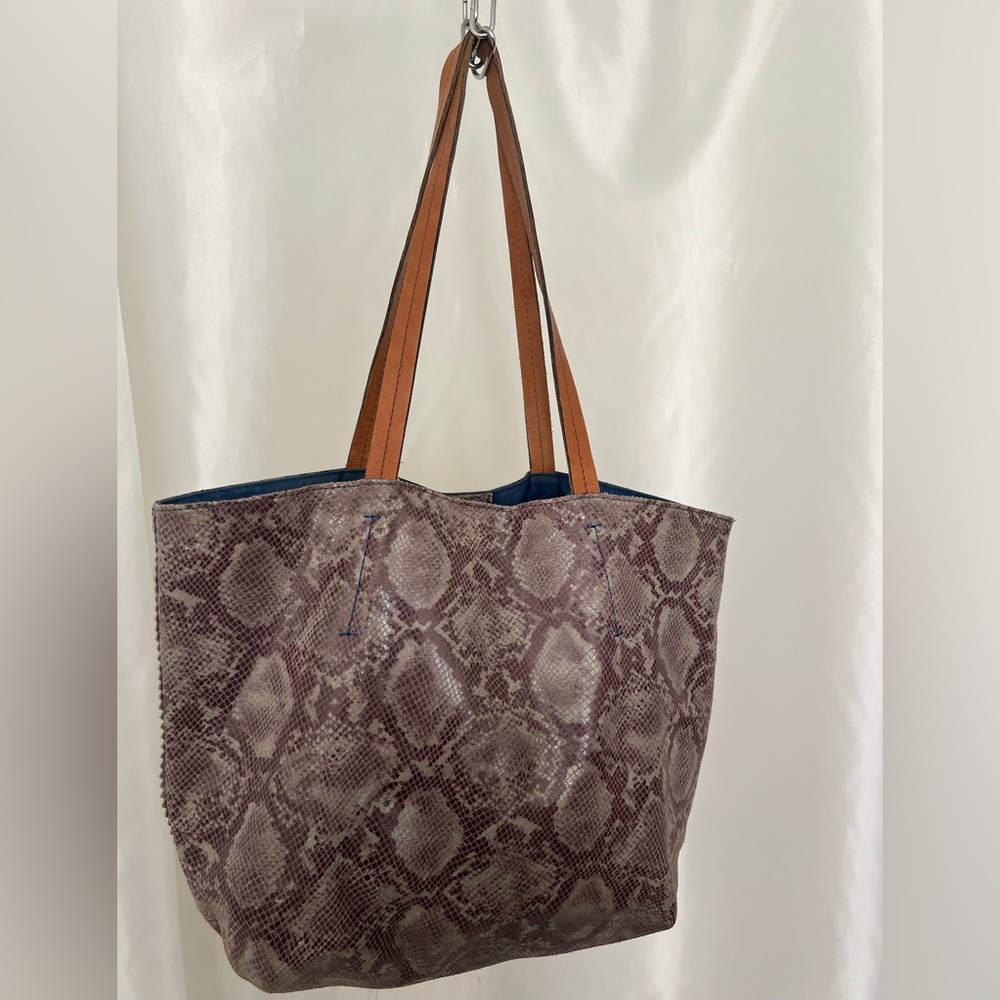 ✨Low Start ✨Patricia Nash Snake-Print Tote with Tan Straps - Picture 2 of 8